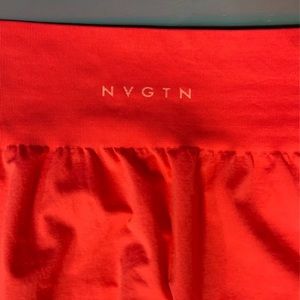 Hawaiian Pink NVGTN Leggings!